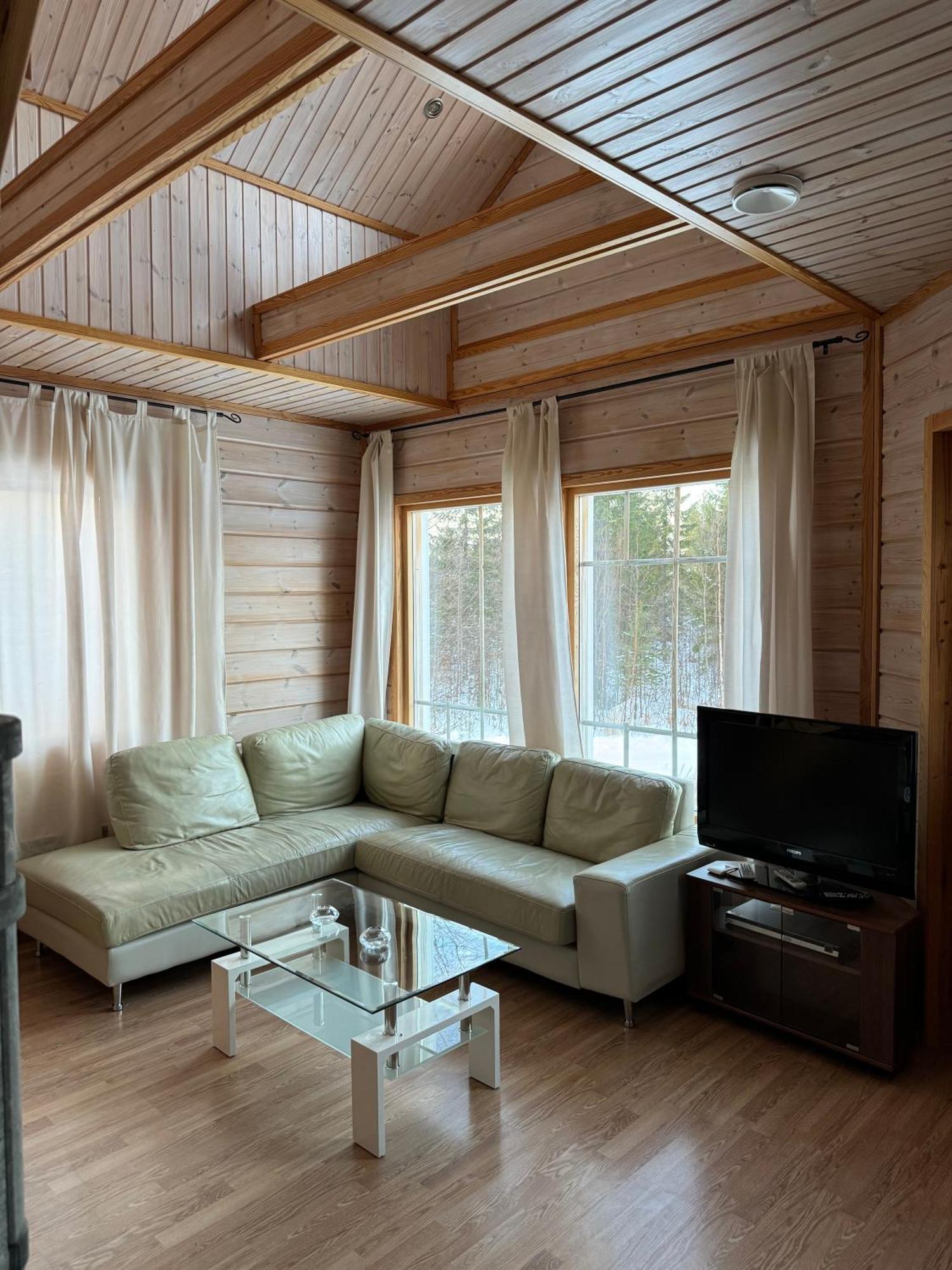 Tiiringolf Cottages Nilsiä Exterior photo