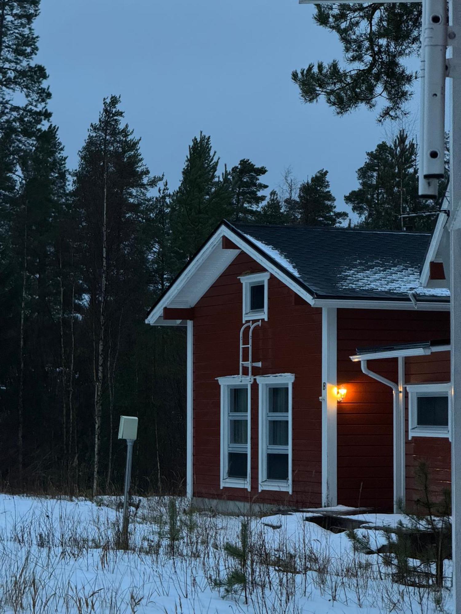 Tiiringolf Cottages Nilsiä Exterior photo